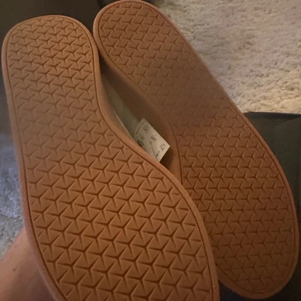 Women’s Adidas VL Court Base NWT - Picture 7 of 7